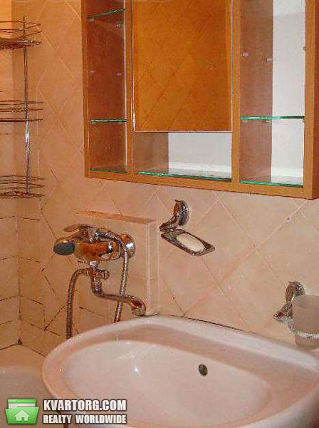 Sell 1-room apartment. Киев, Жмеринская — photo 3