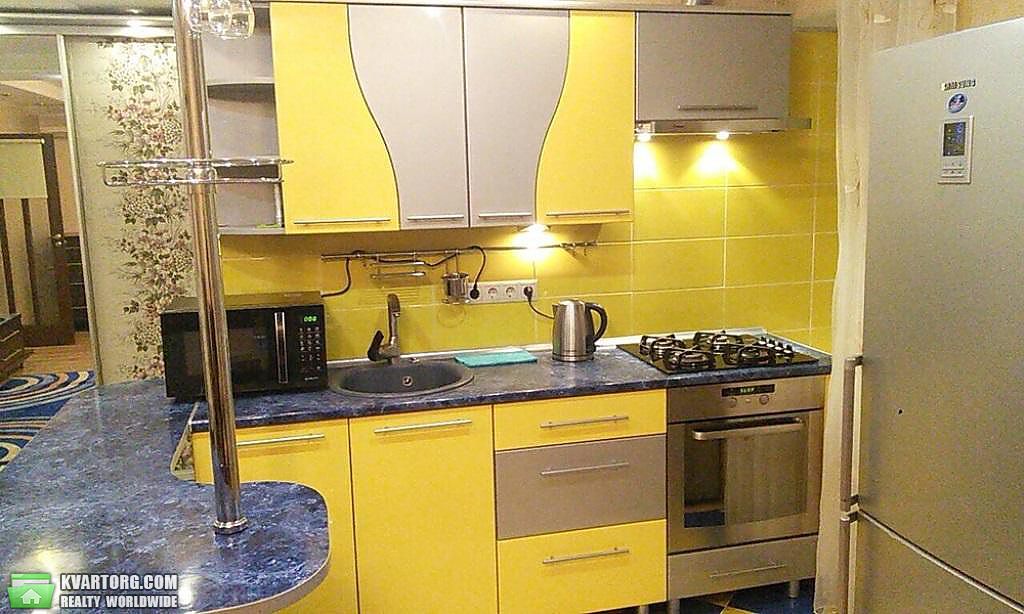 Rent out 2-room apartment. Киев,  Богомольца — photo 4
