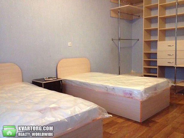 Rent out 3-room apartment. Киев,  Урловская — photo 2