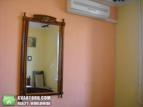Rent out 2-room apartment. Киев, Булаховского — photo 4