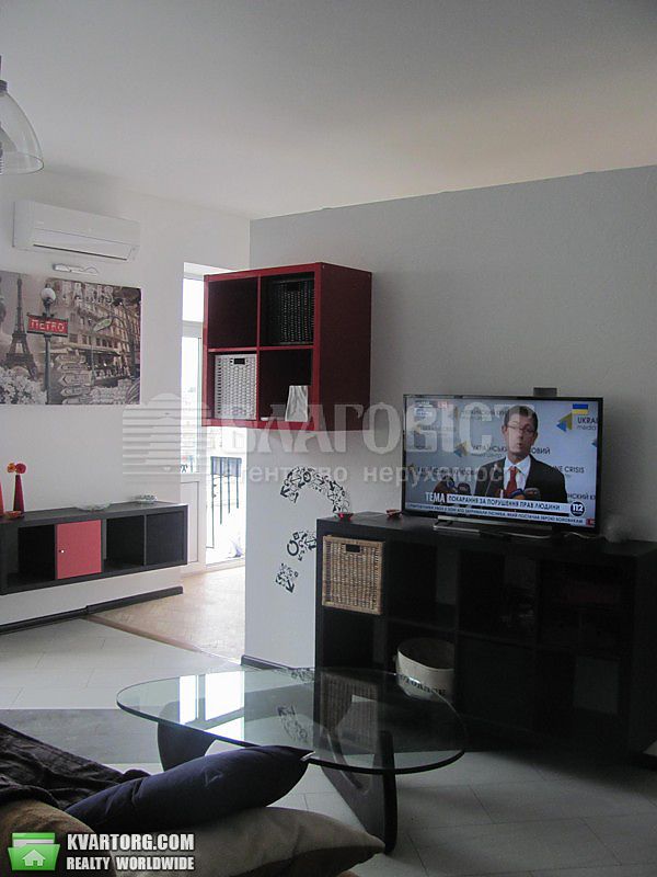 Rent out 2-room apartment. Киев,  Дарвина — photo 5
