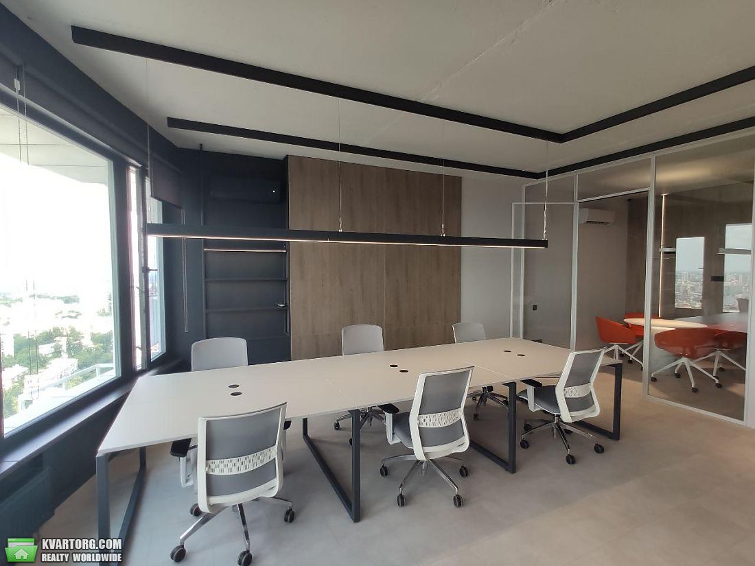 Rent out office. Киев, Кловский спуск — photo 2