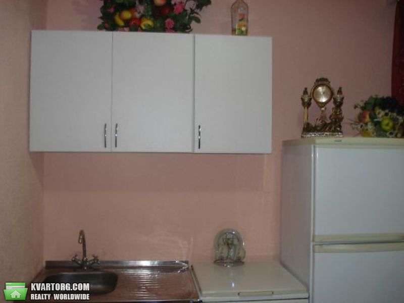 Sell 1-room apartment. Киев,  Зодчих — photo 4