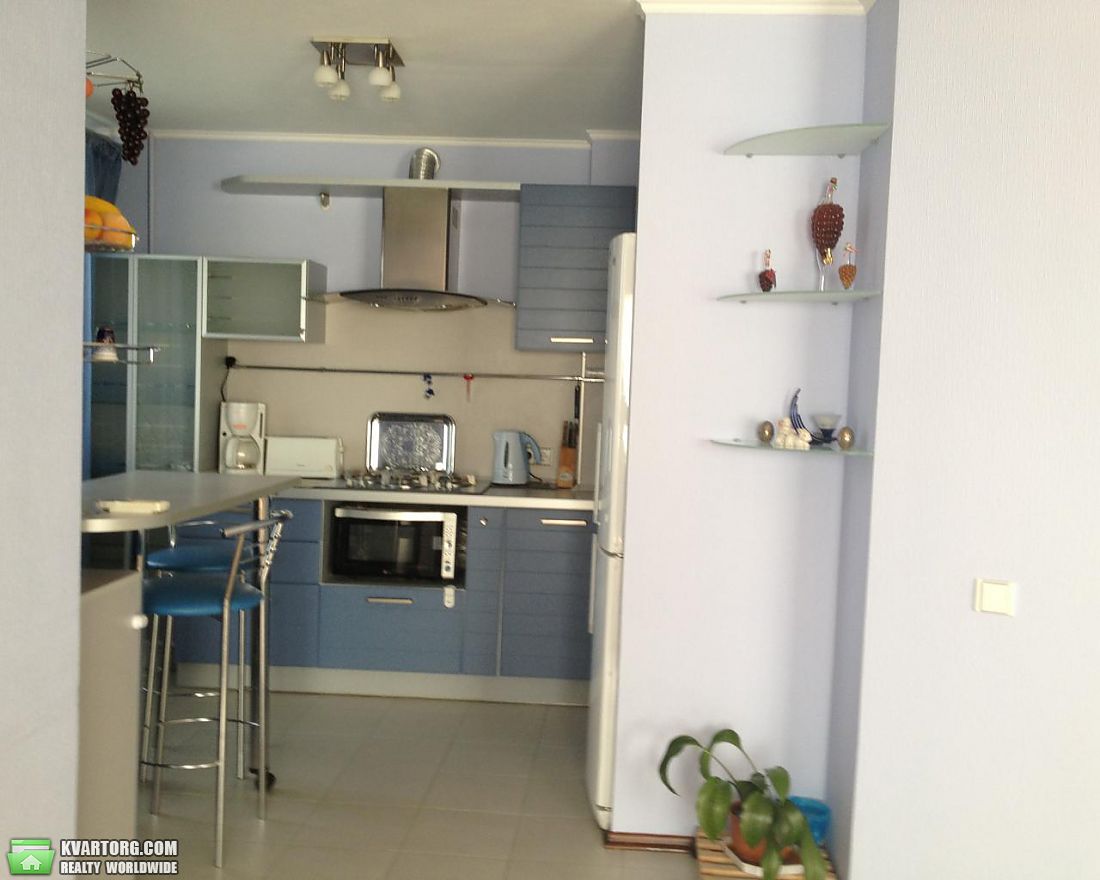 Rent out 2-room apartment. Киев,  Никольско-Ботаническая — photo 6