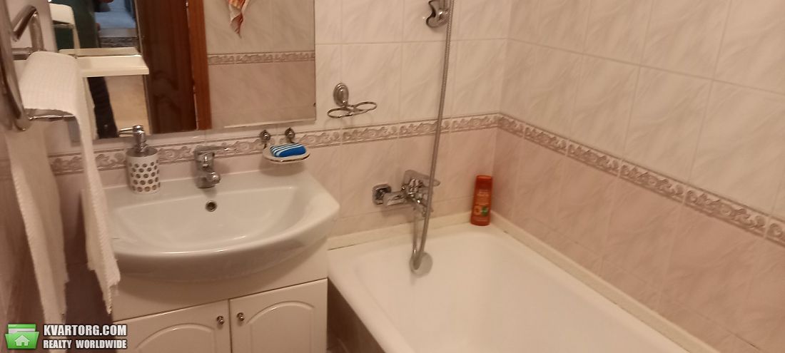 Rent out 3-room apartment. Киев, Полковая — photo 10
