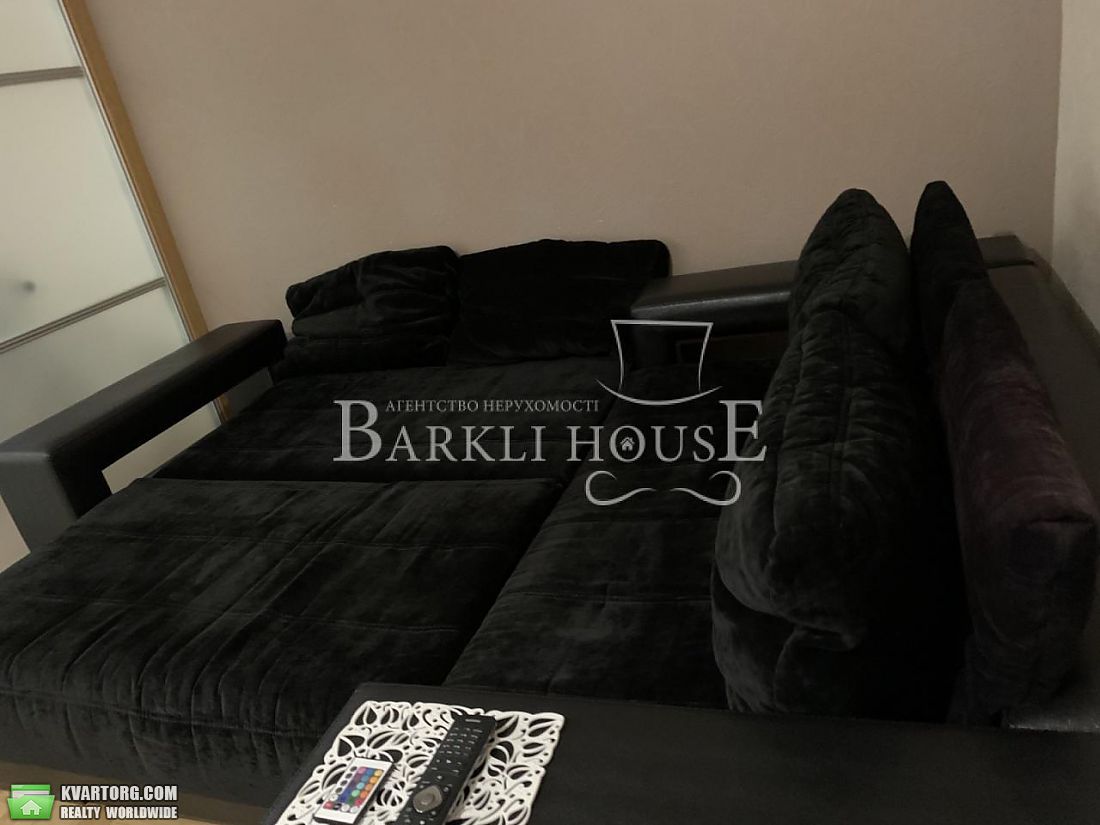 Rent out 2-room apartment. Киев,  Никольско-Ботаническая — photo 5