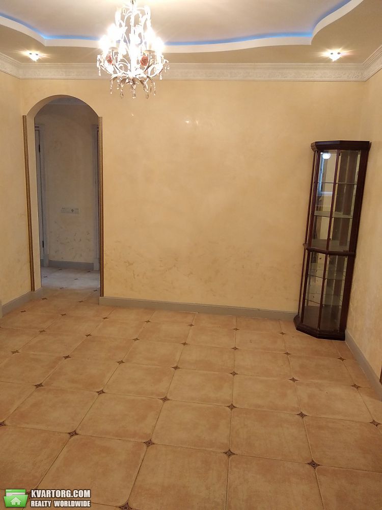 Rent out 3-room apartment. Киев,  Градинская — photo 9