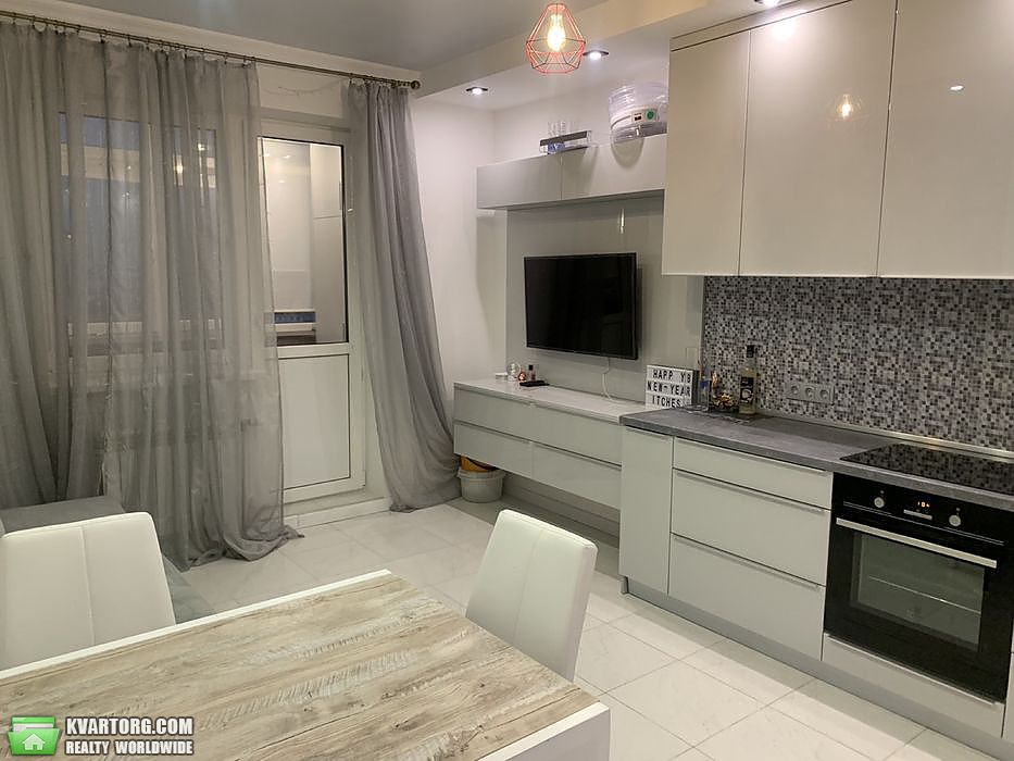 Rent out 2-room apartment. Киев,  Кондратюка — photo 3