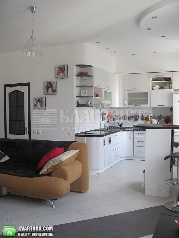 Rent out 2-room apartment. Киев,  Дарвина — photo 2