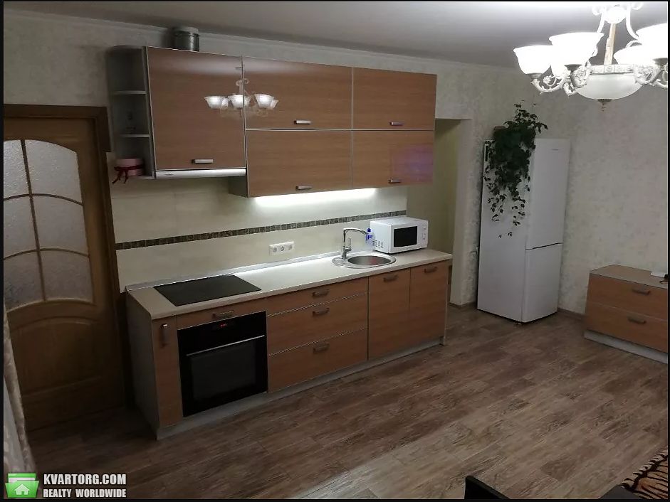 Rent out 2-room apartment. Киев,  Комбинатная — photo 2