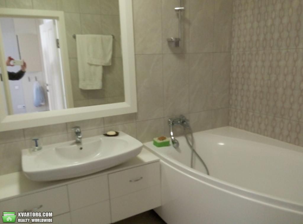 Rent out 3-room apartment. Киев,  Ирининская — photo 9