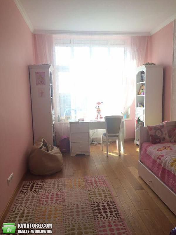Rent out 4-room apartment. Киев,  Шамрыло — photo 4
