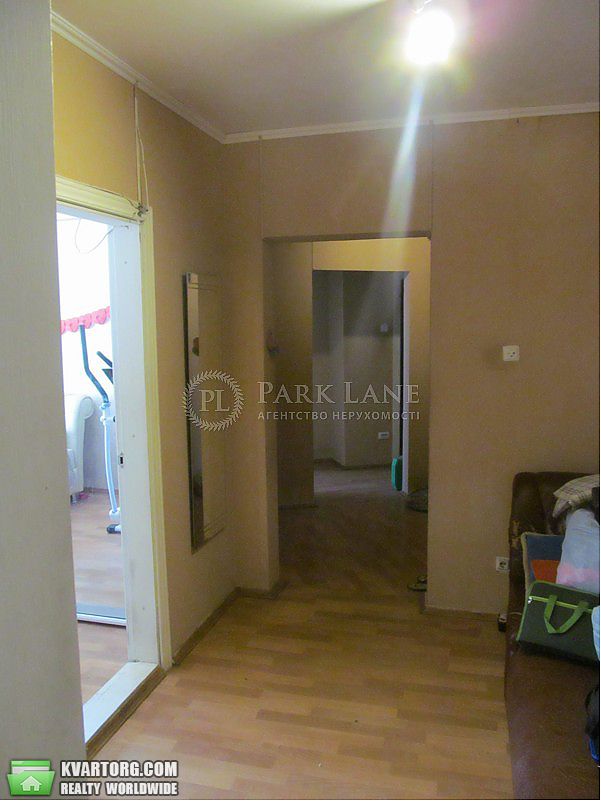 Sell 2-room apartment. Киев,  Урловская — photo 2