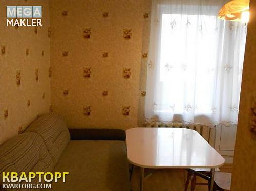 Sell 2-room apartment. Киев,  Урловская — photo 2
