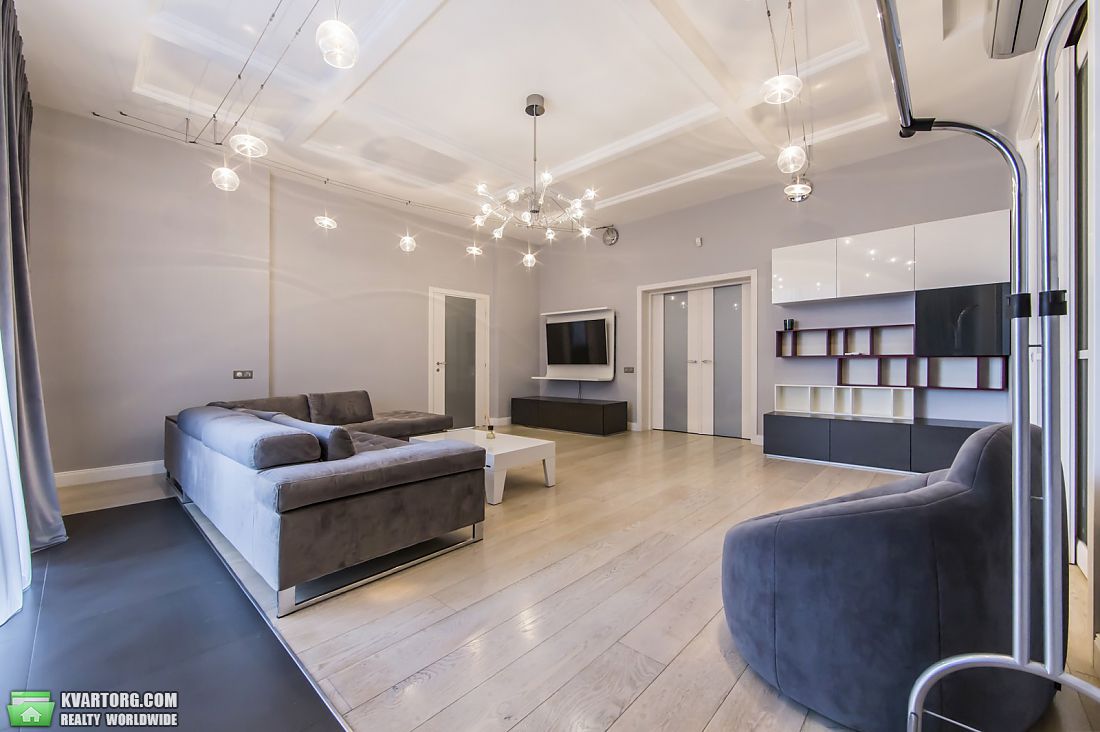 Sell 2-room apartment. Киев,  Крещатик — photo 1