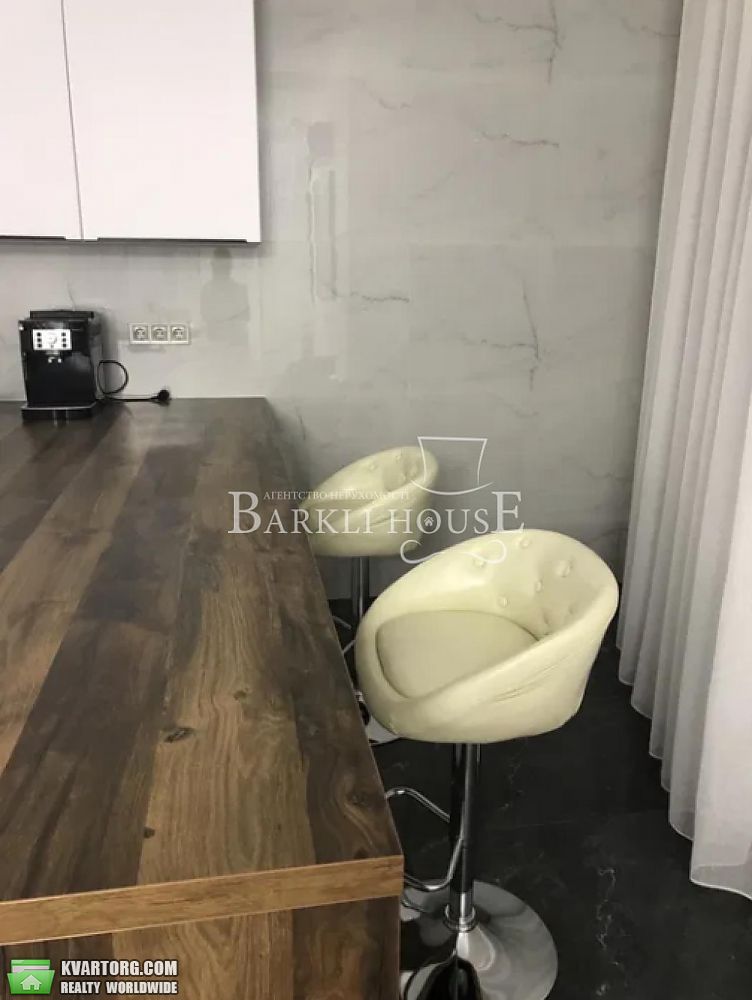 Rent out 3-room apartment. Киев, Преображенская — photo 9
