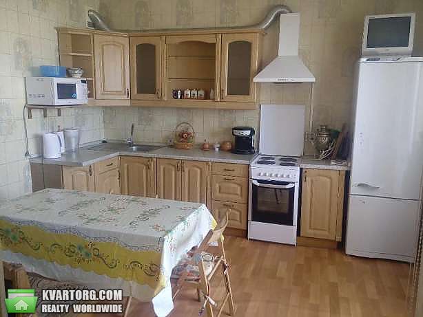 Rent out 3-room apartment. Киев,  Харьковское шоссе — photo 1