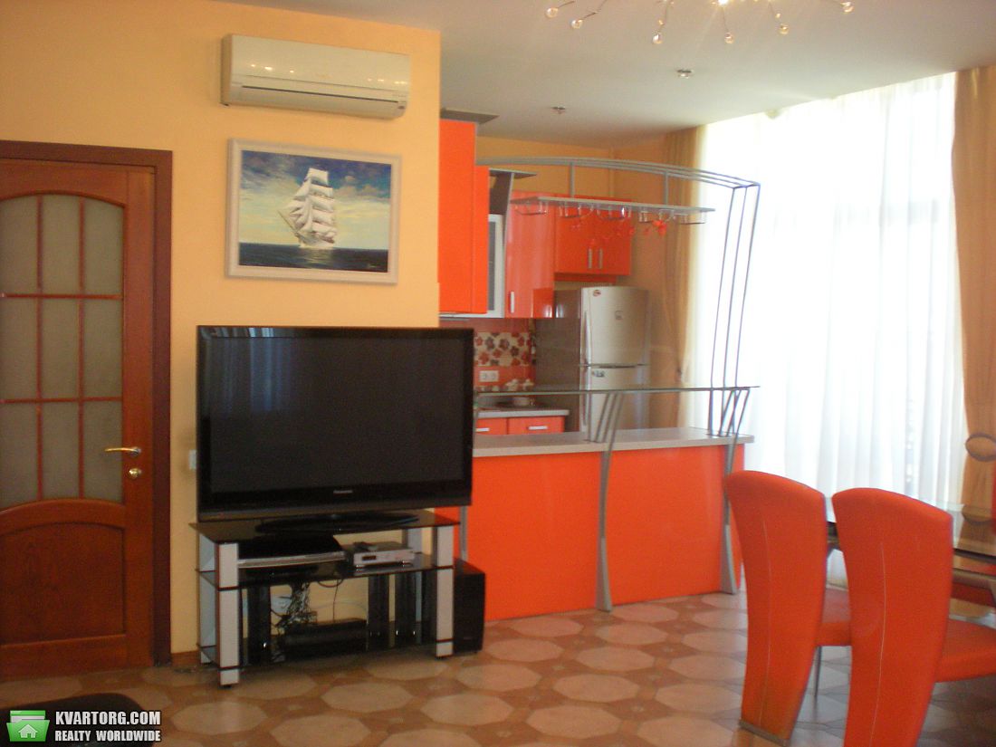 Rent out 3-room apartment. Одесса, Жуковского — photo 1