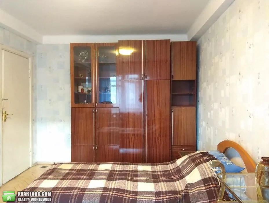 Rent out 3-room apartment. Киев,  Щербакова — photo 1