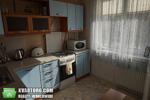 Rent out 2-room apartment. Киев,  Героев Днепра — photo 1