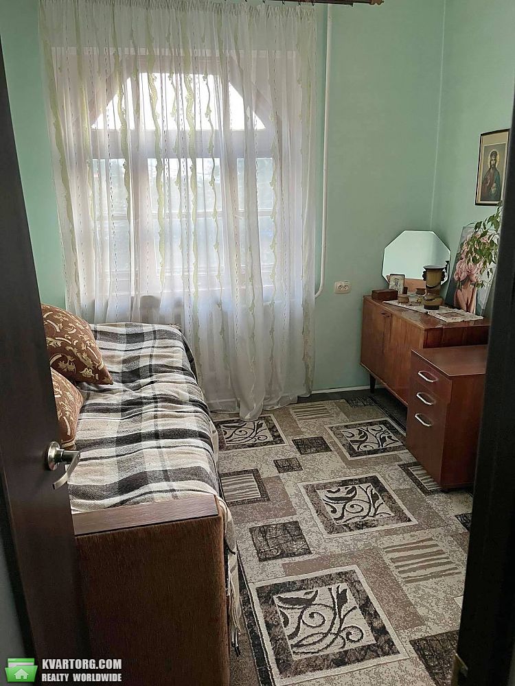 Rent out room. Киев, Зодчих — photo 9