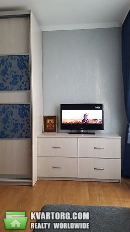 Rent out 2-room apartment. Киев, Коновальца — photo 5