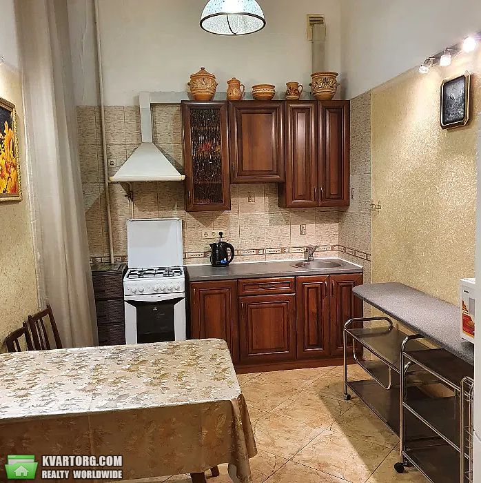 Rent out 2-room apartment. Киев,  Институтская — photo 6