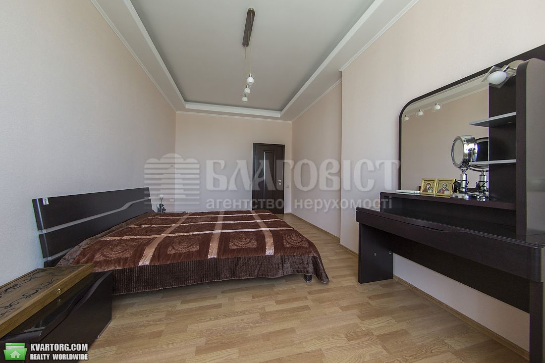 Rent out 2-room apartment. Киев,  Барбюса — photo 9