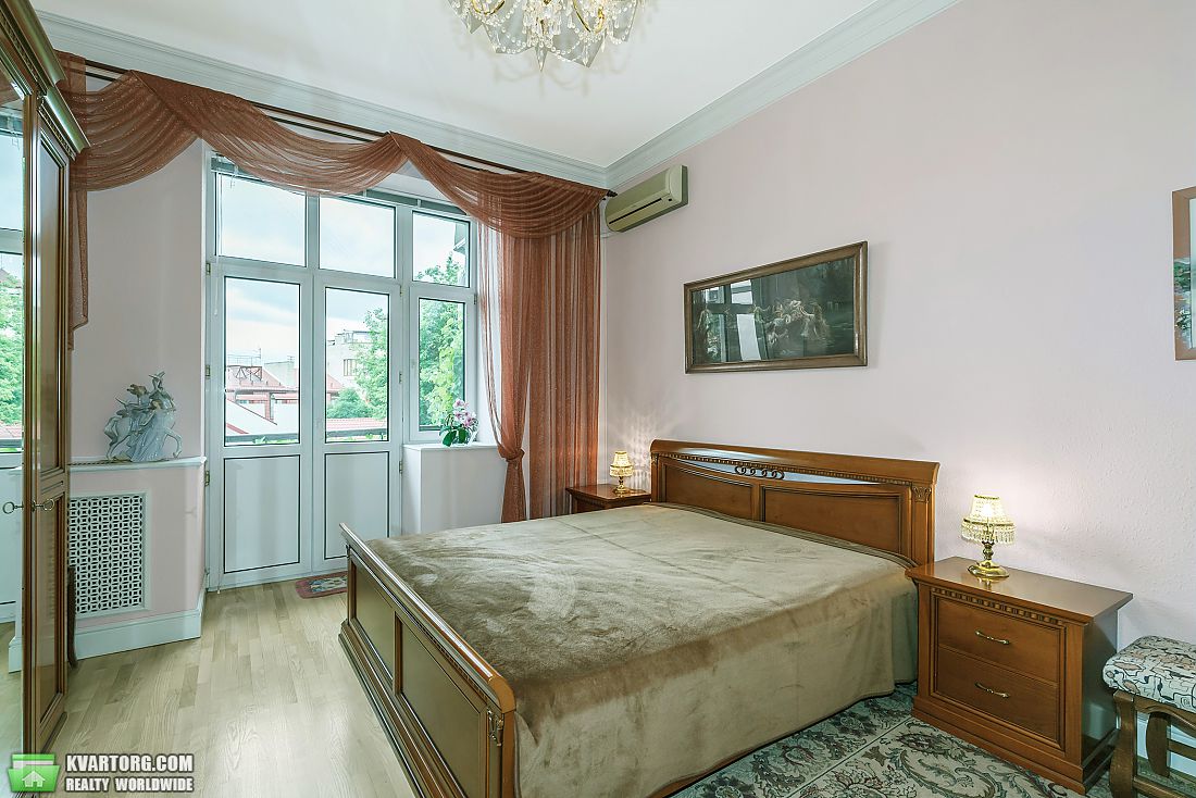 Rent out 3-room apartment. Киев,  Круглоуниверситетская — photo 9