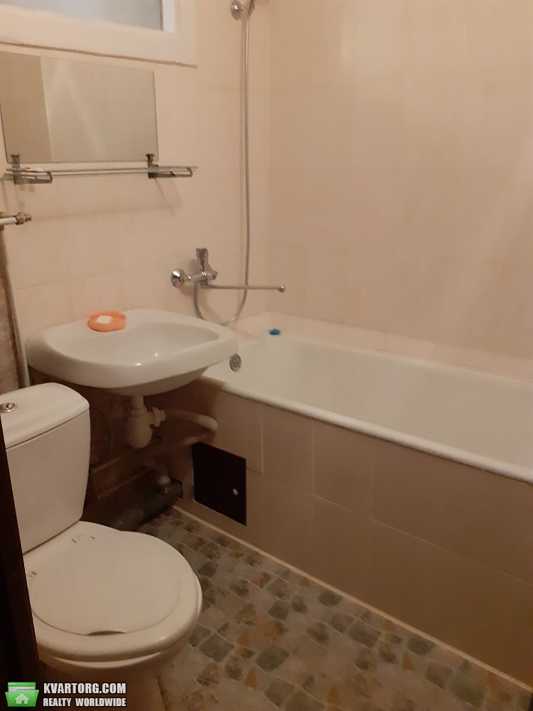 Rent out 2-room apartment. Киев, Курнатовского — photo 9