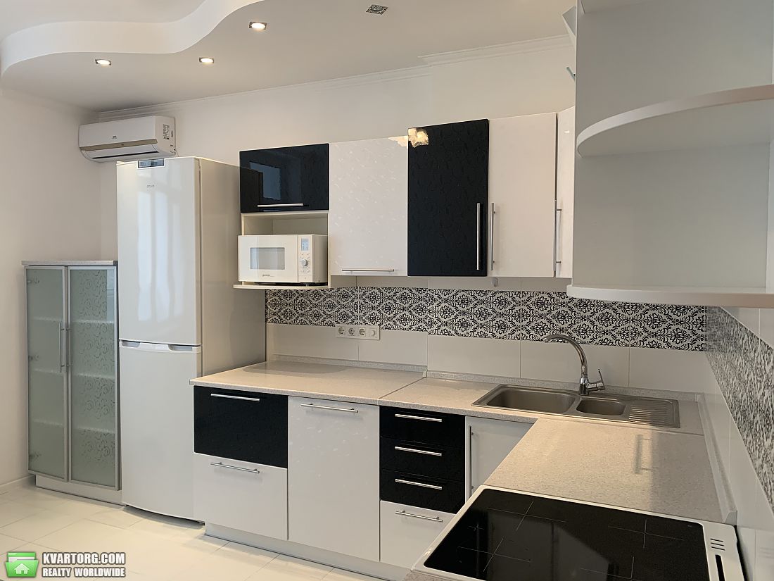 Rent out 1-room apartment. Киев, Елизаветы Чавдар — photo 2