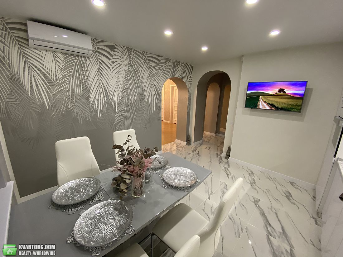 Sell 3-room apartment. Киев, Лобановского — photo 2