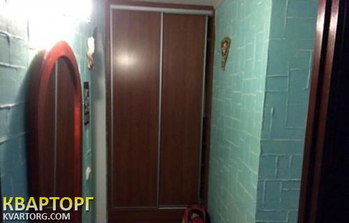 Rent out 2-room apartment. Киев, Соломенская — photo 6