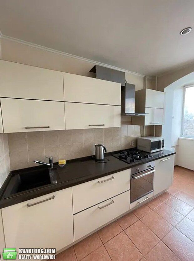 Rent out 1-room apartment. Киев,  Большая Васильковская — photo 1