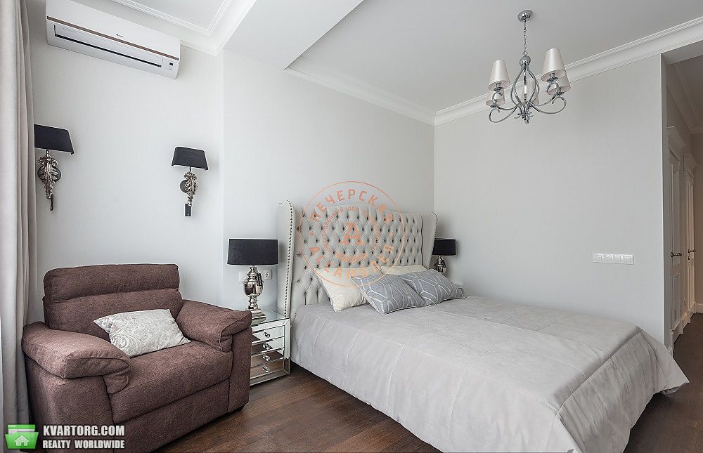 Sell 4-room apartment. Киев,  Драгомирова — photo 2