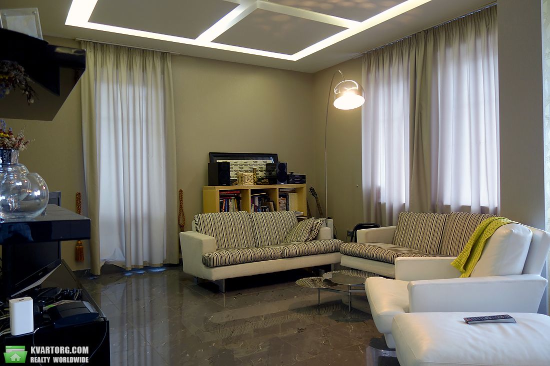 Rent out 3-room apartment. Киев,  Дмитриевская — photo 3