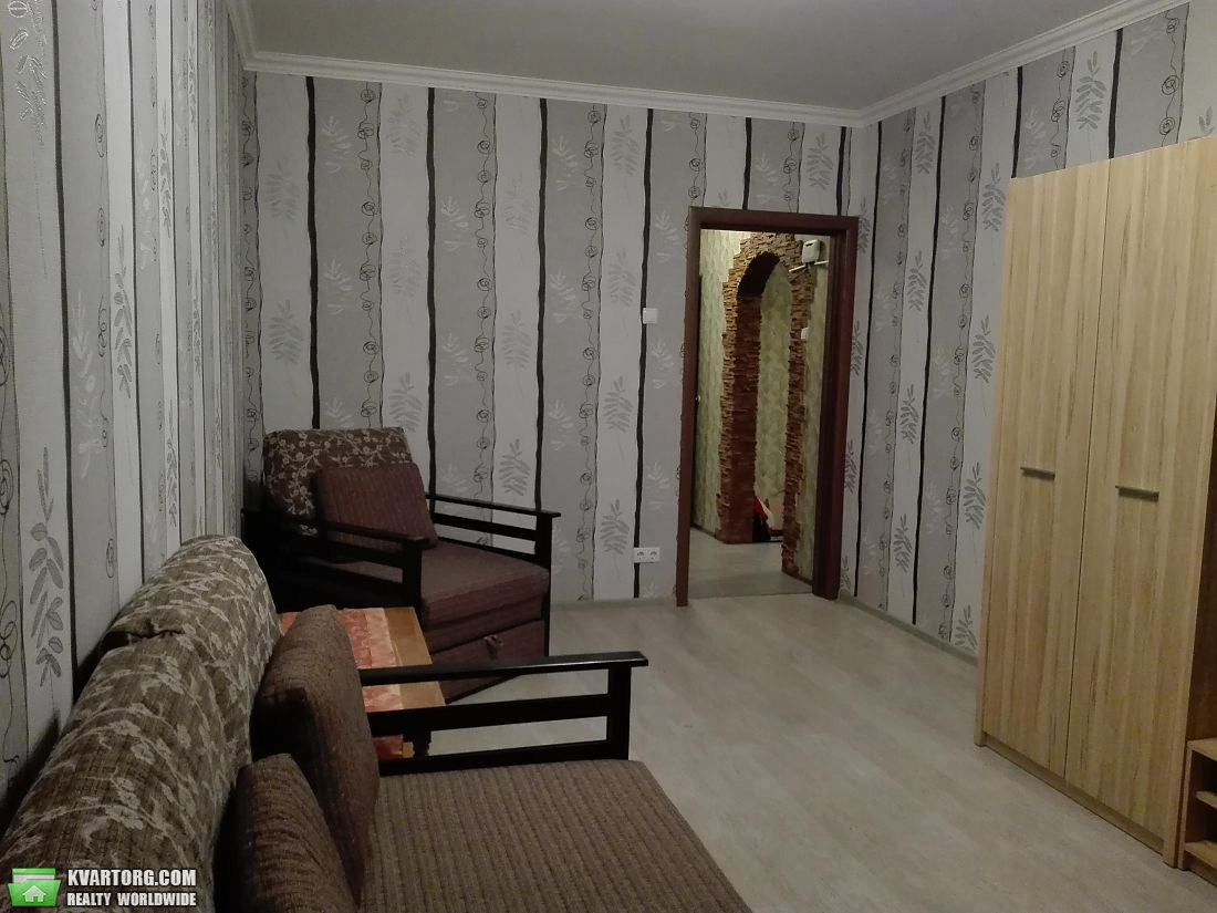 Rent out 1-room apartment. Киев,  Межевая — photo 5