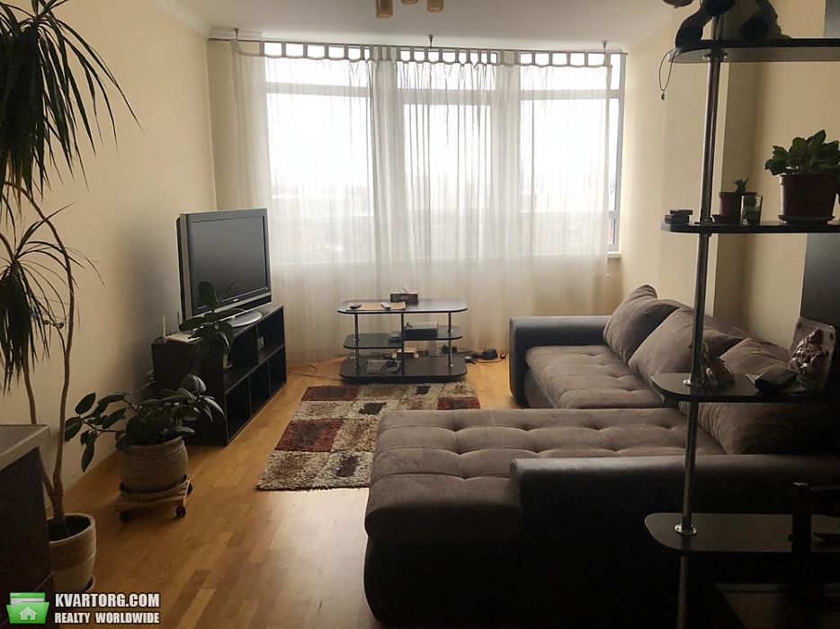 Rent out 2-room apartment. Киев, Дегтярёвская — photo 4