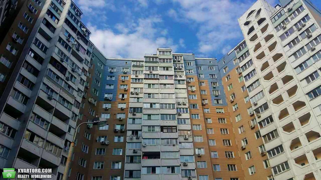 Sell 3-room apartment. Киев,  Харьковское шоссе — photo 1