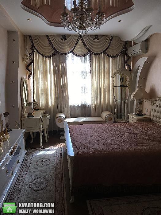 Rent out 4-room apartment. Киев,  Героев Сталинграда пр — photo 8