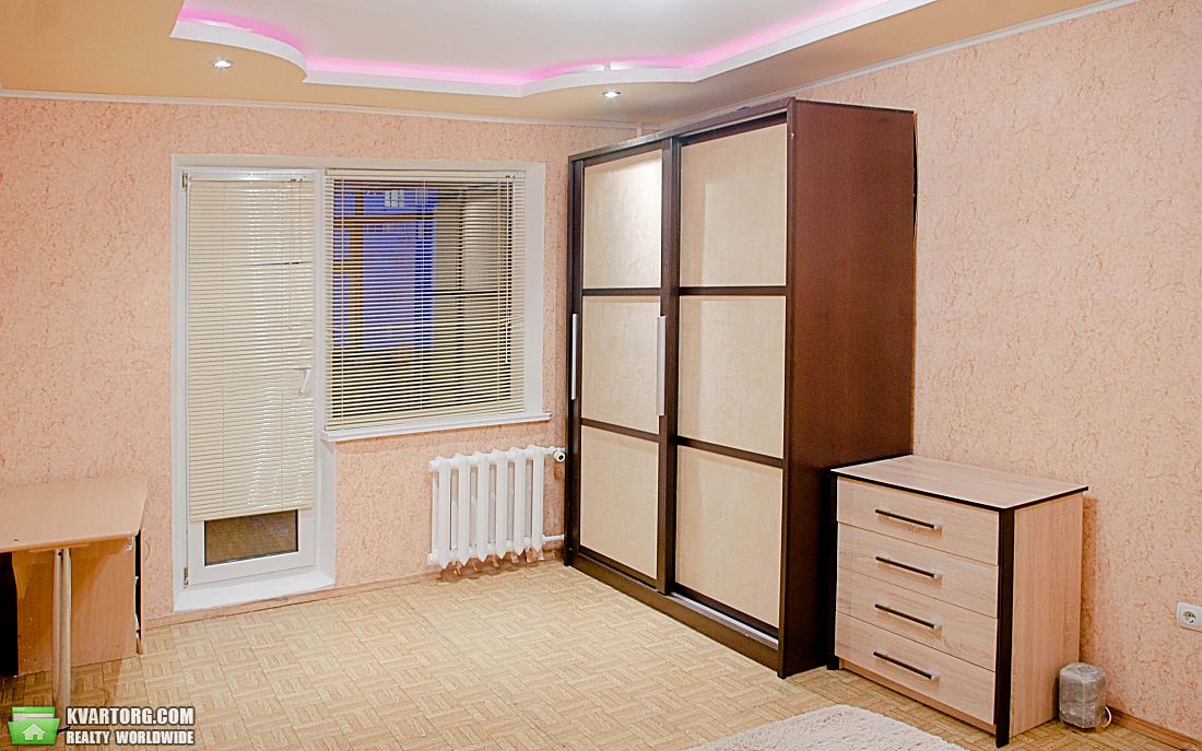 Sell 3-room apartment. Киев, петра григоренко — photo 1