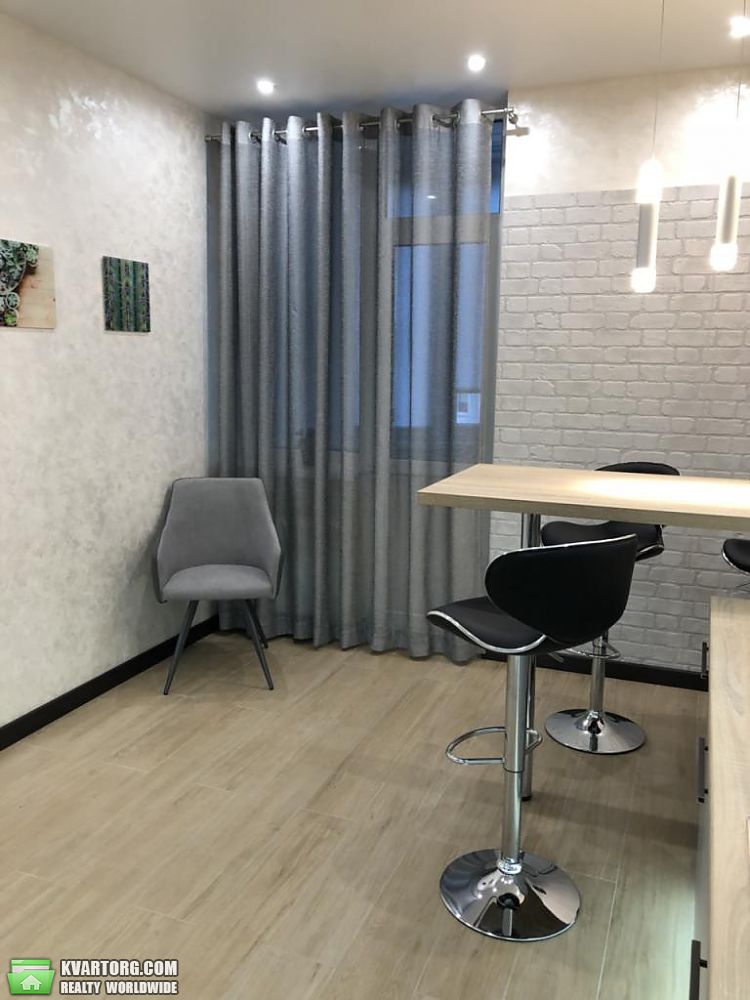 Rent out 2-room apartment. Киев,  Пчелки — photo 5