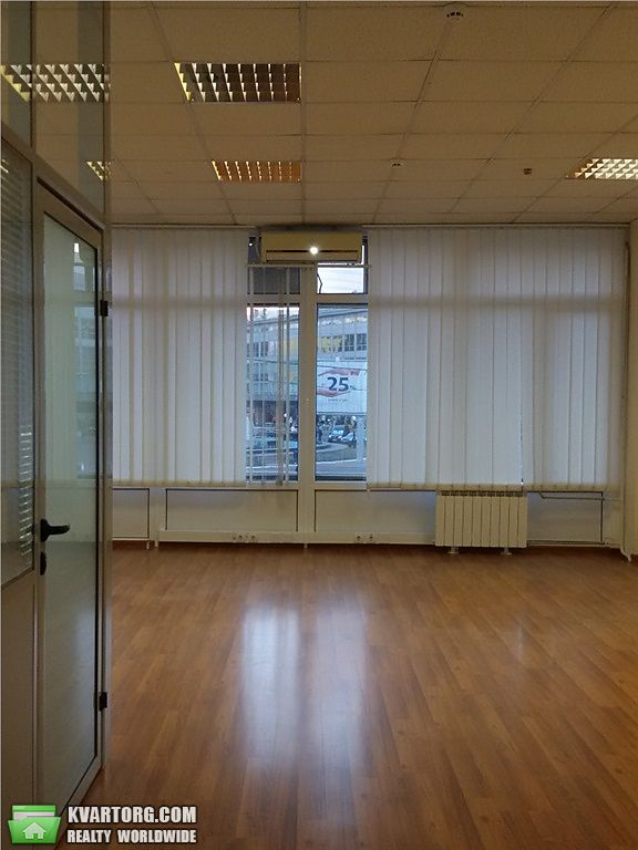 Rent out office. Киев, ул. Эспланадная — photo 1
