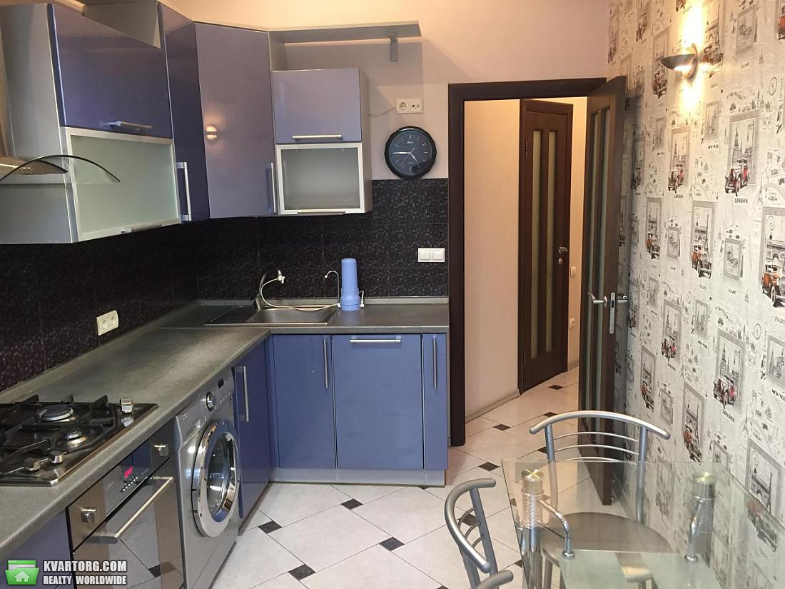 Rent out 2-room apartment. Киев,  Андреевская — photo 6