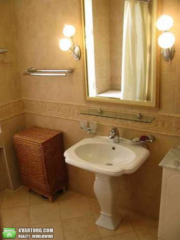 Rent out 3-room apartment. Киев,  Институтская — photo 3