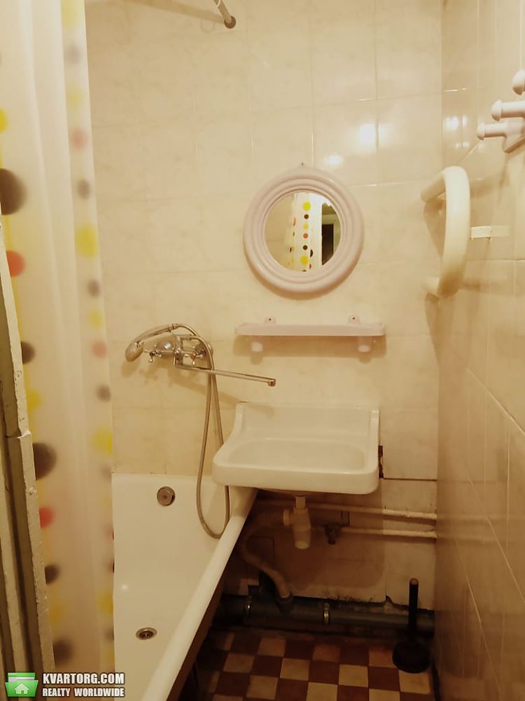 Rent out 1-room apartment. Киев,  Братиславская — photo 3