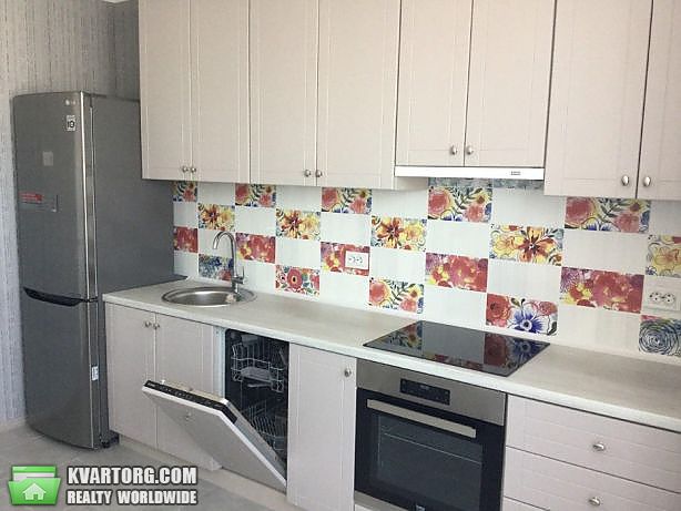 Rent out 2-room apartment. Киев,  Госпитальный пер — photo 1