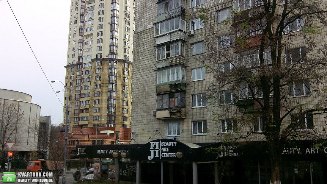 Sell 3-room apartment. Киев,  Соломенская — photo 1