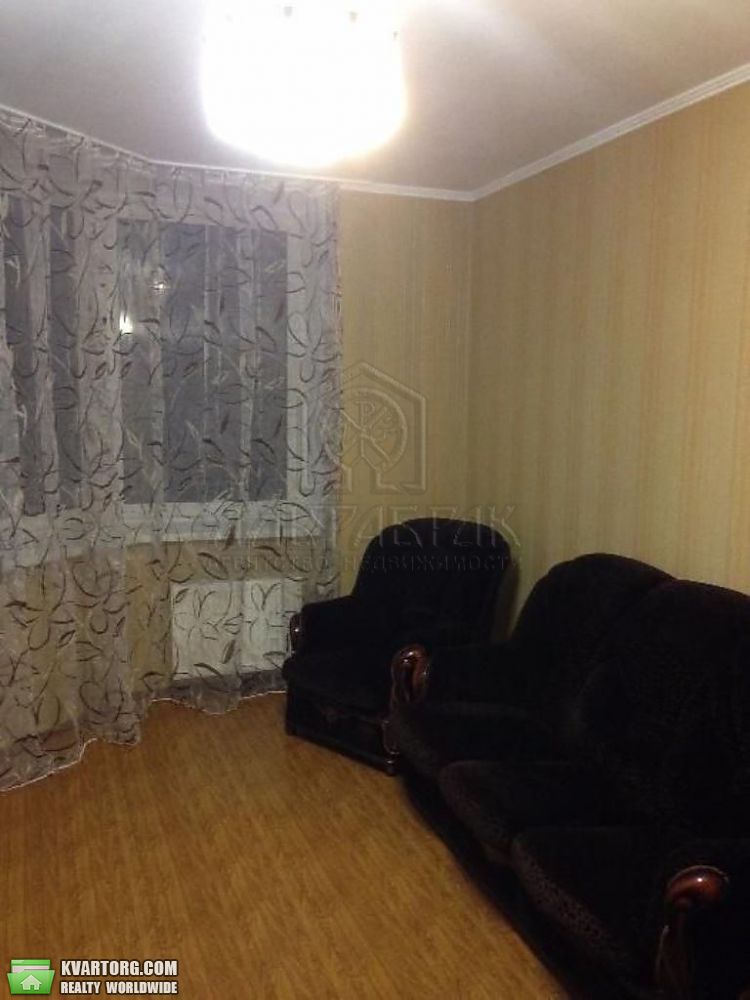 Sell 3-room apartment. Киев,  Харьковское шоссе — photo 1