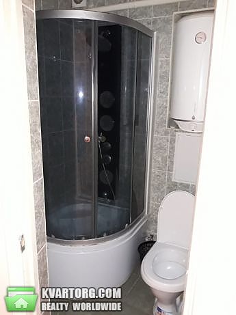 Rent out 2-room apartment. Киев,  Белорусская — photo 4